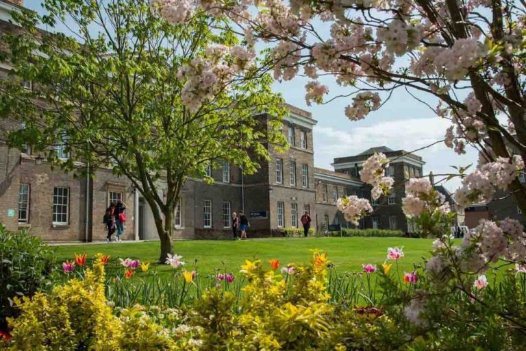 Đại học Leicester – Anh Quốc