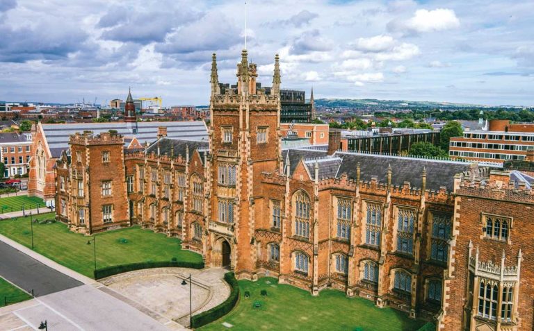 Đại học Queen’s Belfast