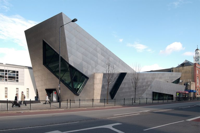 Đại học London Metropolitan – Anh Quốc